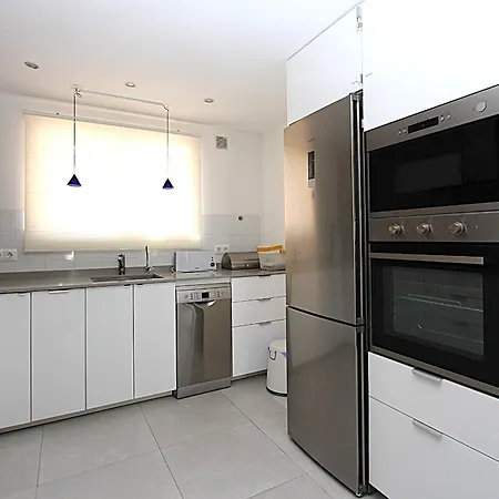 Stunning Views And Well Presented 2 Bed In Punta Lara Pc11