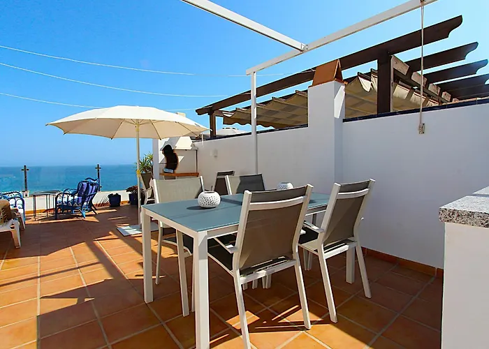 Stunning Views And Well Presented 2 Bed In Punta Lara Pc11 Nerja