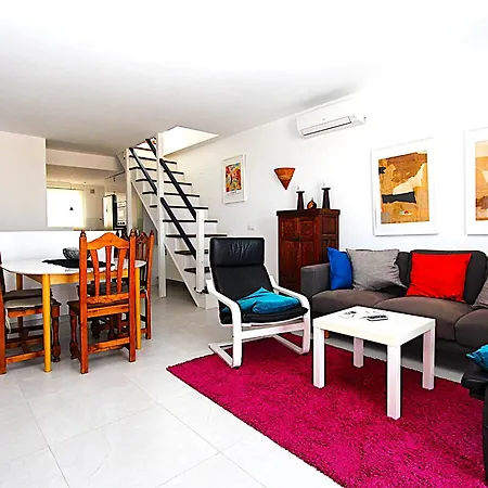 Stunning Views And Well Presented 2 Bed In Punta Lara Pc11 *