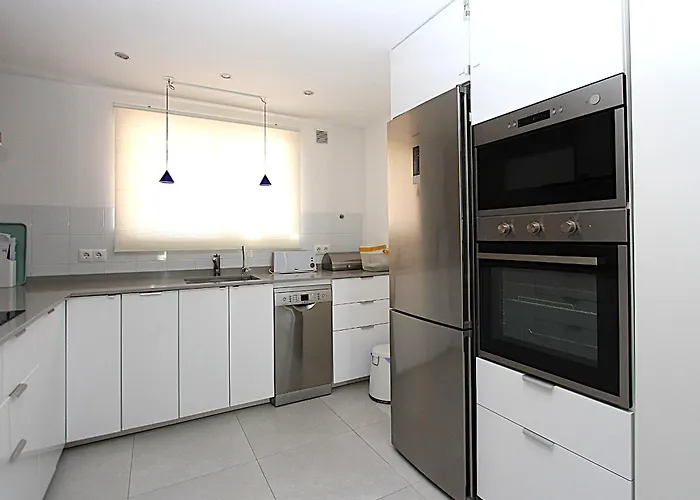 Stunning Views And Well Presented 2 Bed In Punta Lara Pc11