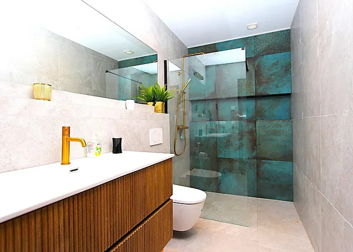 Stunning Views And Well Presented 2 Bed In Punta Lara Pc11 Nerja